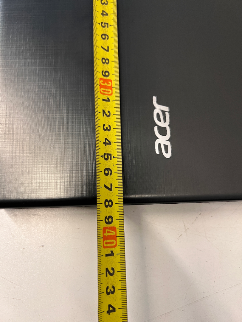 Acer Aspire E 15 Laptop in Matte Black — Good Working Order with  Keyboard
