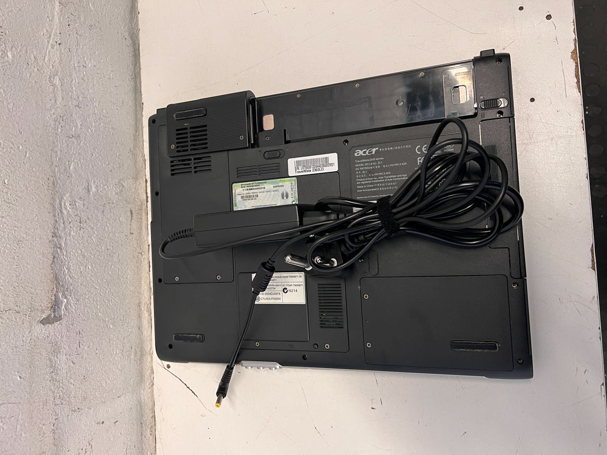 Acer 15.6" Silver Laptop – Partly Working- Keyboard Non-Functional- no battery