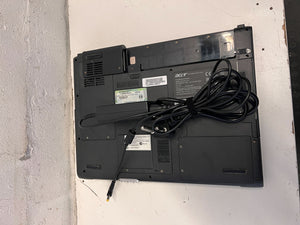 Acer 15.6" Silver Laptop – Partly Working- Keyboard Non-Functional- no battery