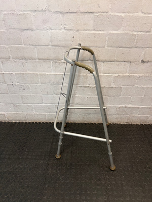 Adjustable Aluminium Mobility Walker
