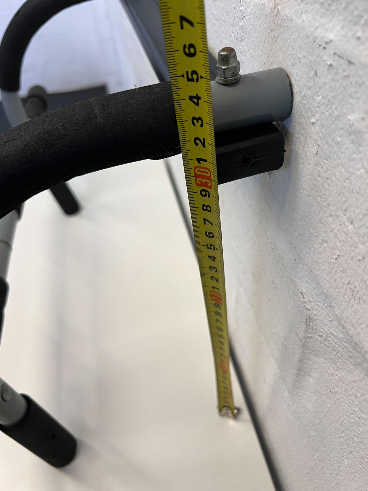 Adjustable Doorway Pull-Up Bar – Sturdy Metal, Black Padding