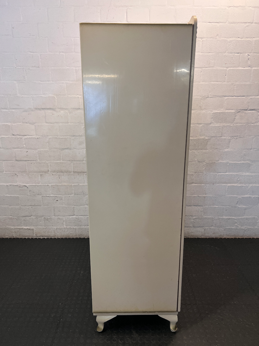 Antique 2-Door Cream Cupboard - Fairly Good Condition - 2ndhandwarehouse.com