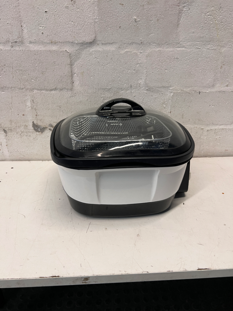 Bennett Read Multi-Cooker with Glass Lid — Good Working Order