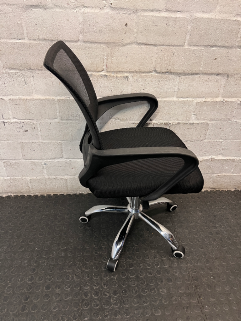 Black Mesh Mid-Back Office Chair with Chrome Base — Good Condition with Scuffs on Armrest