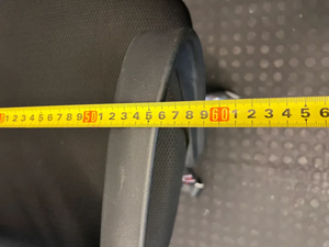 Black Mid Back Mesh Office Chair - Good Condition (As-Is) - 2ndhandwarehouse.com