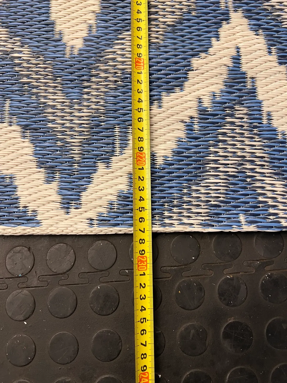Blue & White Diamond Geometric Indoor/Outdoor Woven Rug - 2ndhandwarehouse.com