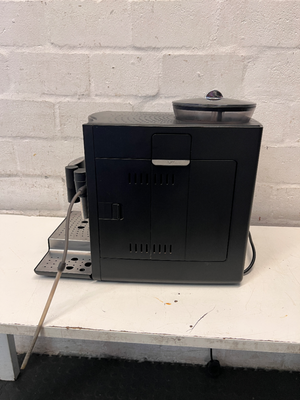 Bosch Automatic Coffee Machine in Black — Good Working O - 2ndhandwarehouse.com