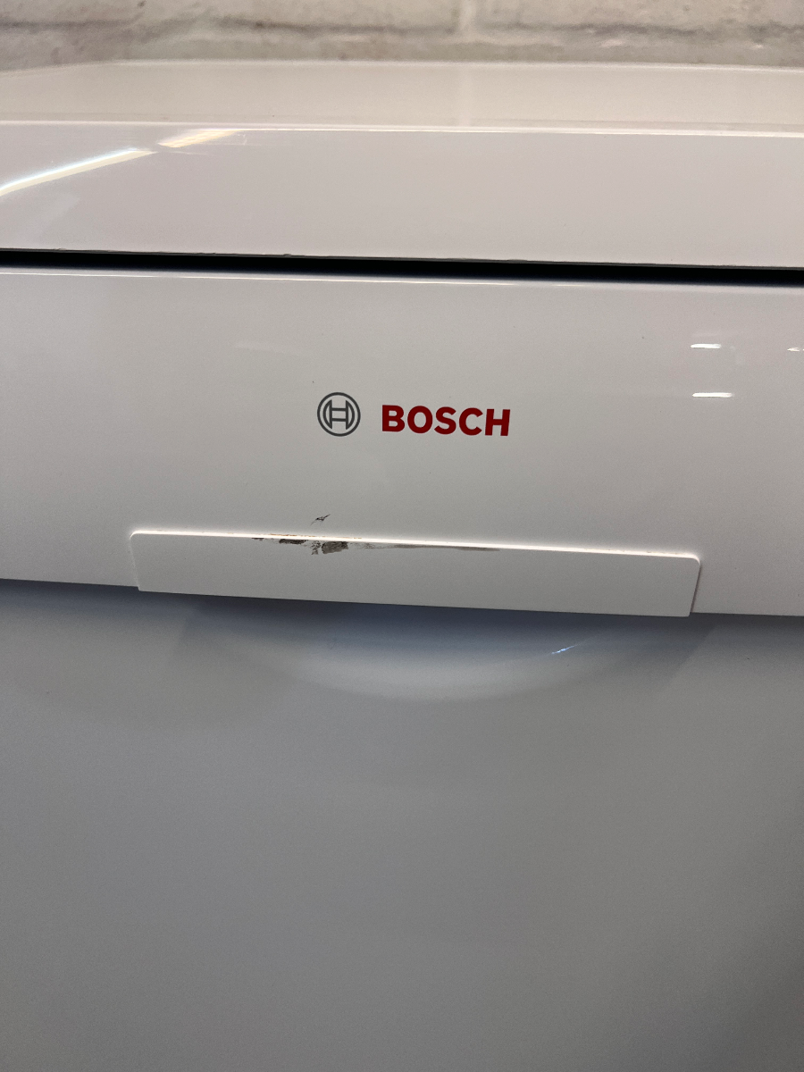 Bosch Serie 2 Dishwasher - Minor Scuff on Handle - 2ndhandwarehouse.com