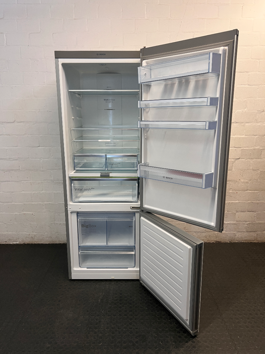 Bosch Series 6 White Glass Front Fridge-Freezer — Good Working Order
