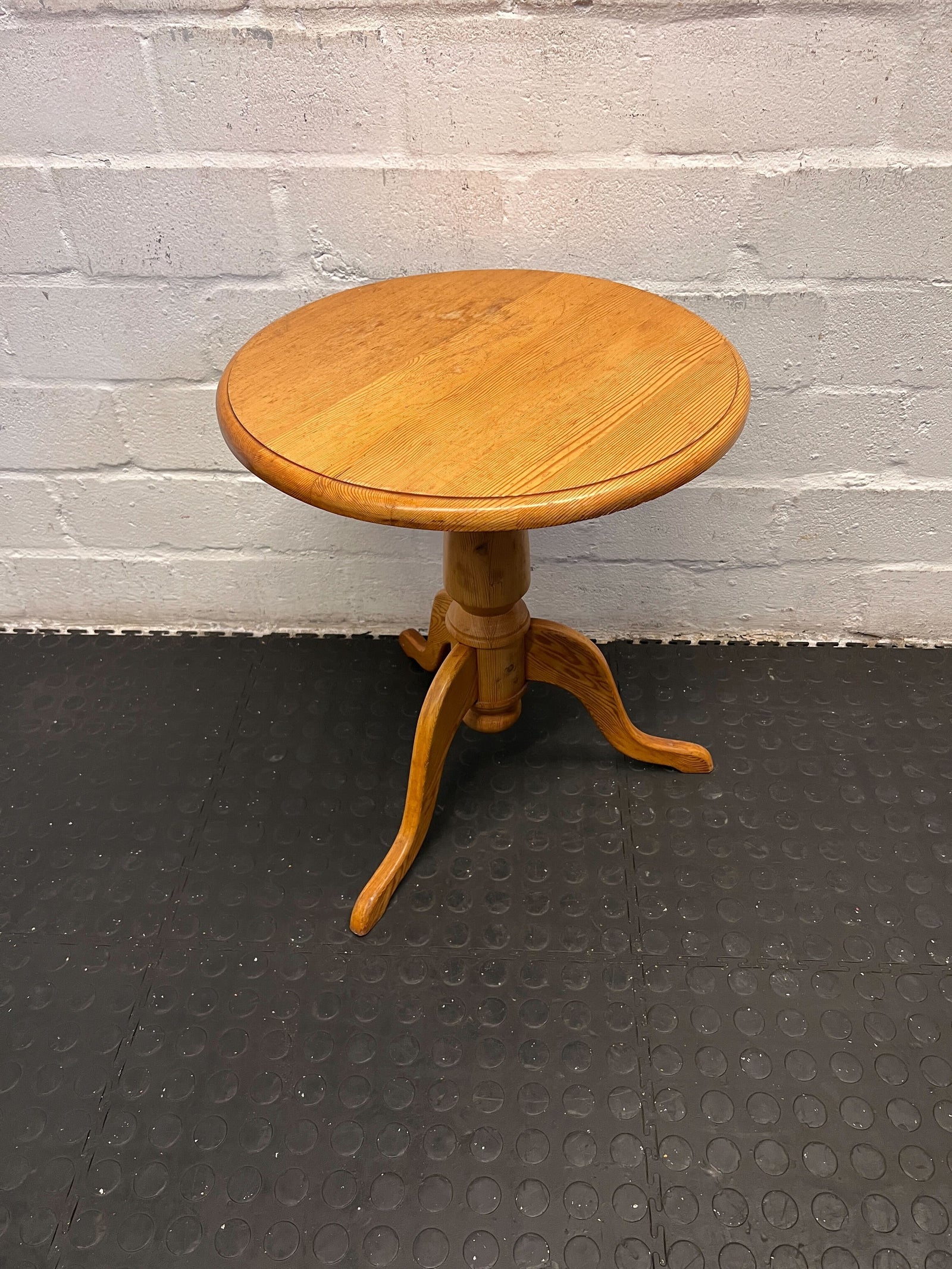 Charming Round Wooden Side Table - Natural Pine Finish
