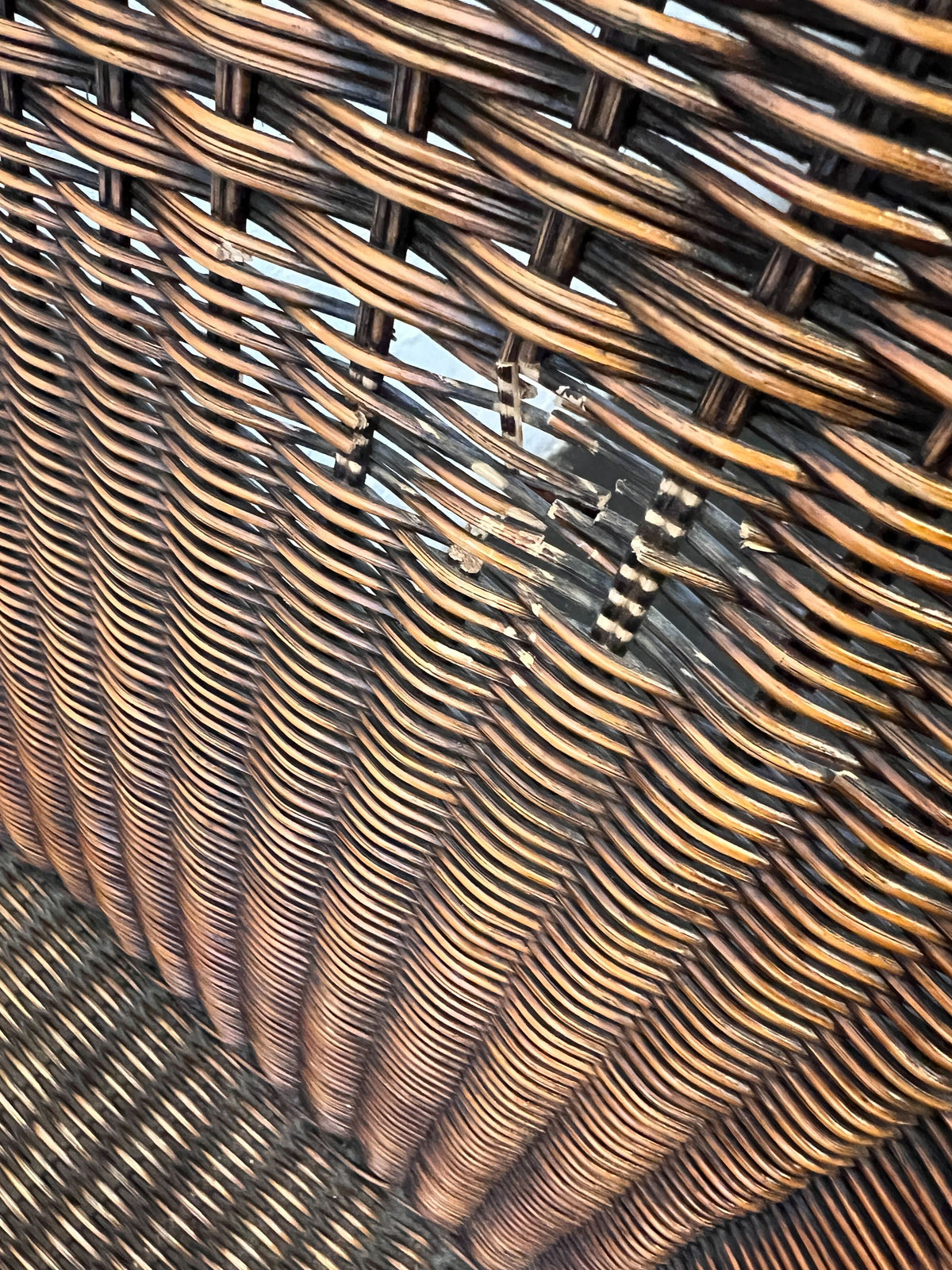 Charming Wicker Dining & Accent Chair