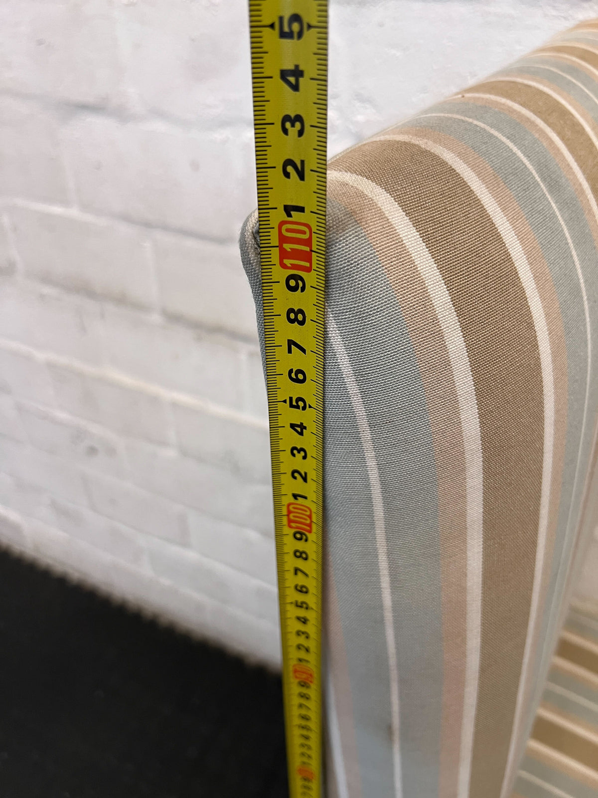 Chic Striped Accent Chair with Turned Legs - One leg broken - 2ndhandwarehouse.com