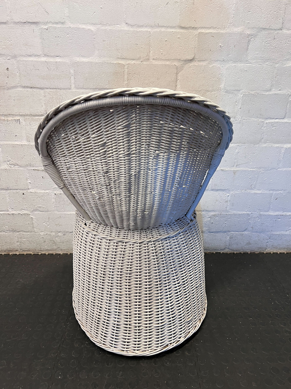 Chic White Wicker Rattan Accent Chair - 2ndhandwarehouse.com