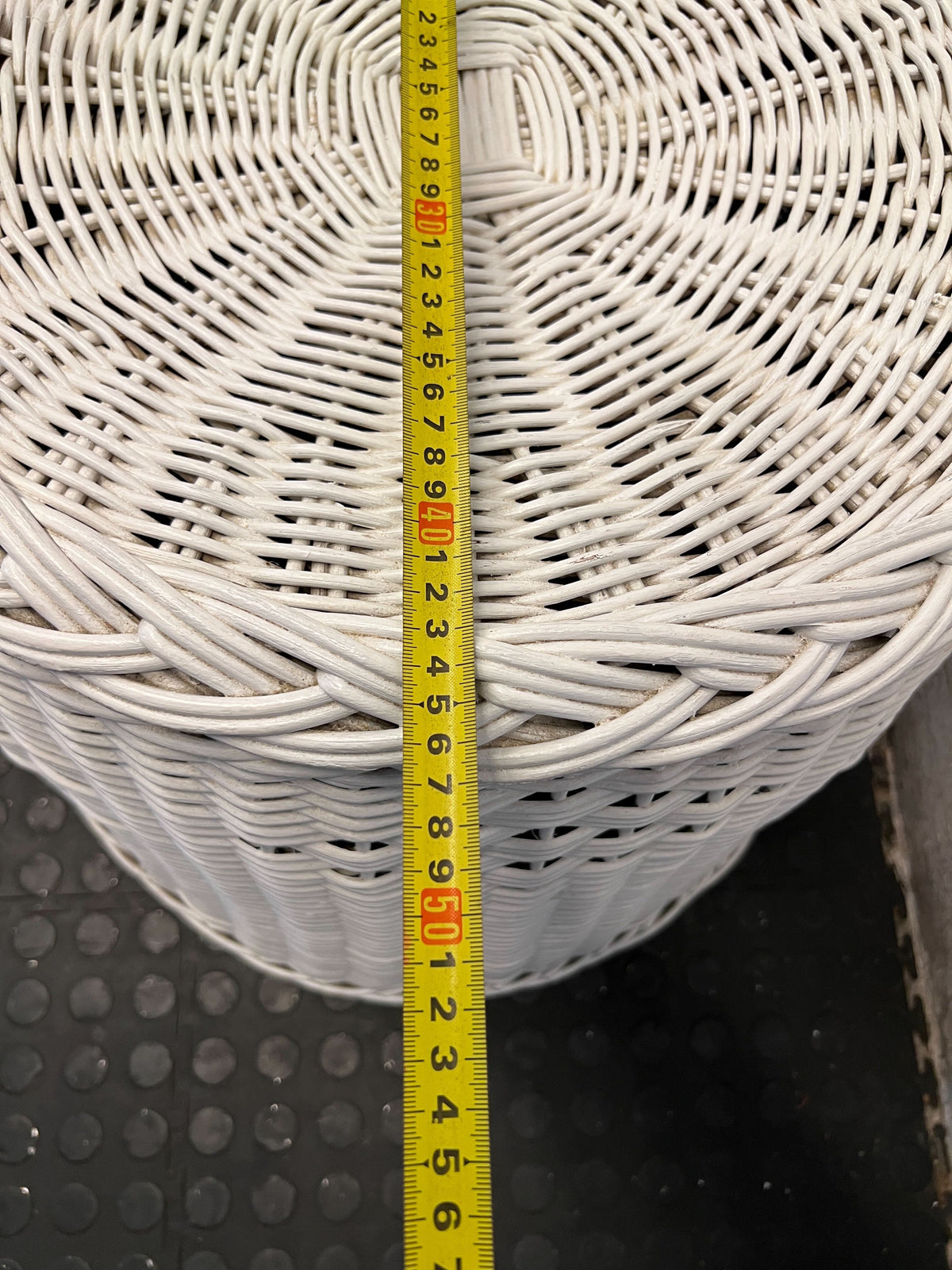 Chic White Wicker Rattan Accent Chair - 2ndhandwarehouse.com