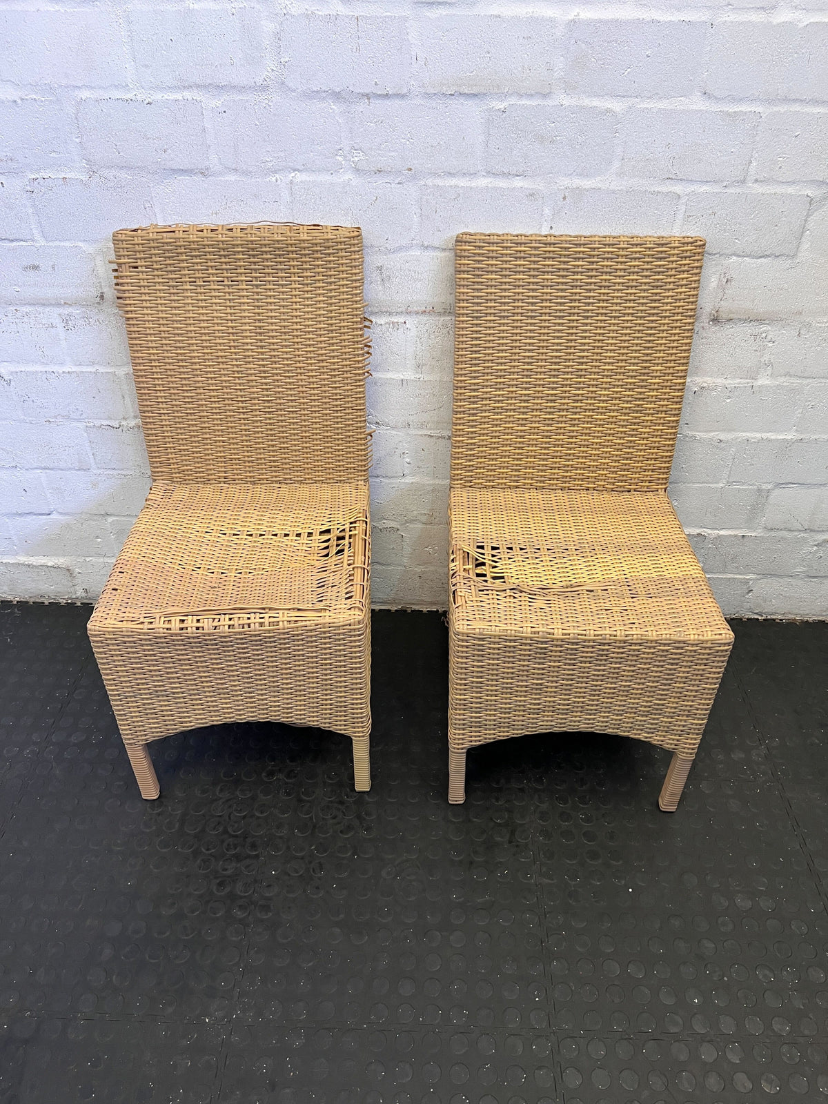 Chic Woven Rattan Dining Chair - Light Brown - Heavy Wear