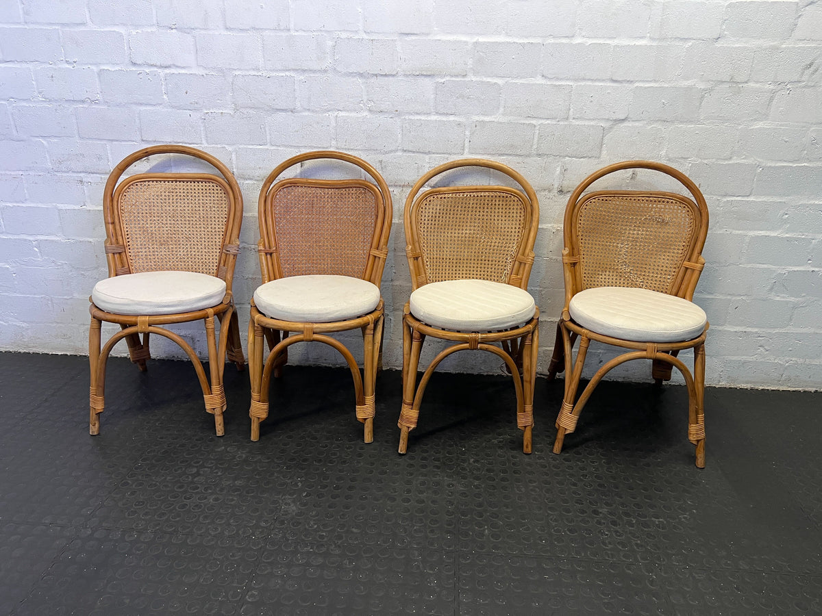 Chic Rattan Dining Chair with Cream Cushion – Vintage Style - PRICE DROP - 2ndhandwarehouse.com