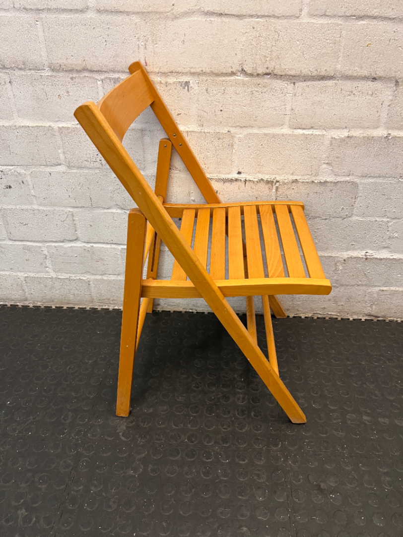 Classic Honey-Toned Wooden Folding Chair - 2ndhandwarehouse.com