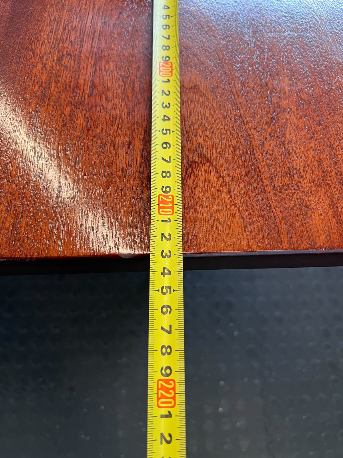 Classic L-Shape Office Desk with Integrated Drawers