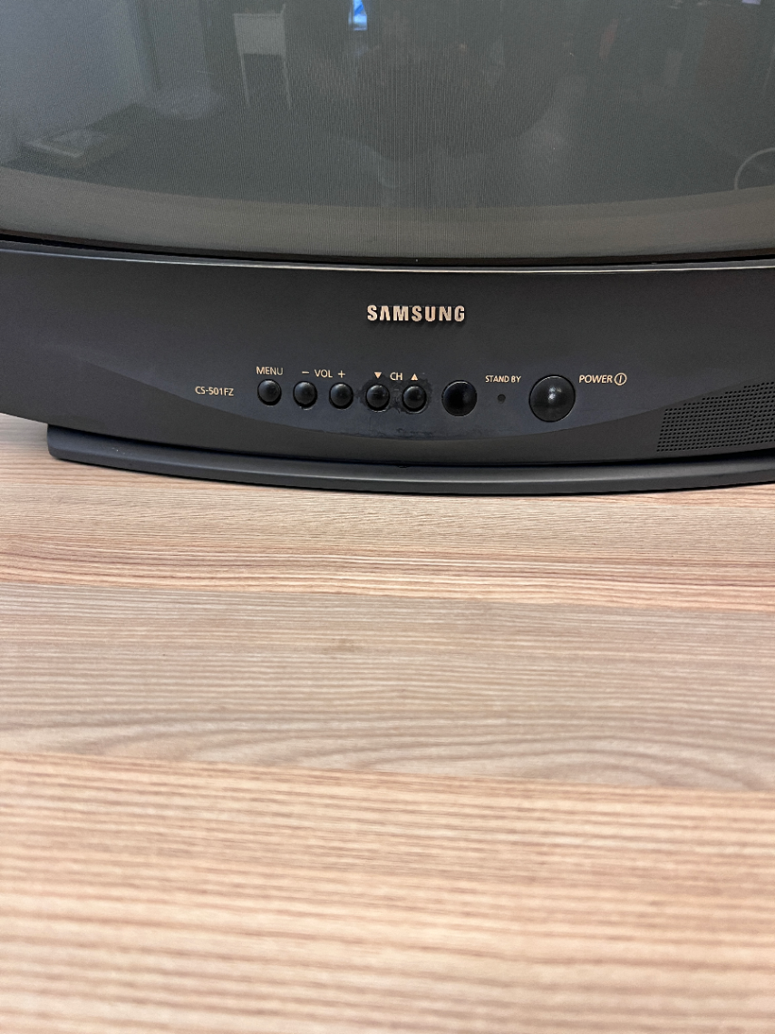 Classic Samsung Hitron Matte Black CRT TV with Remote - 2ndhandwarehouse.com
