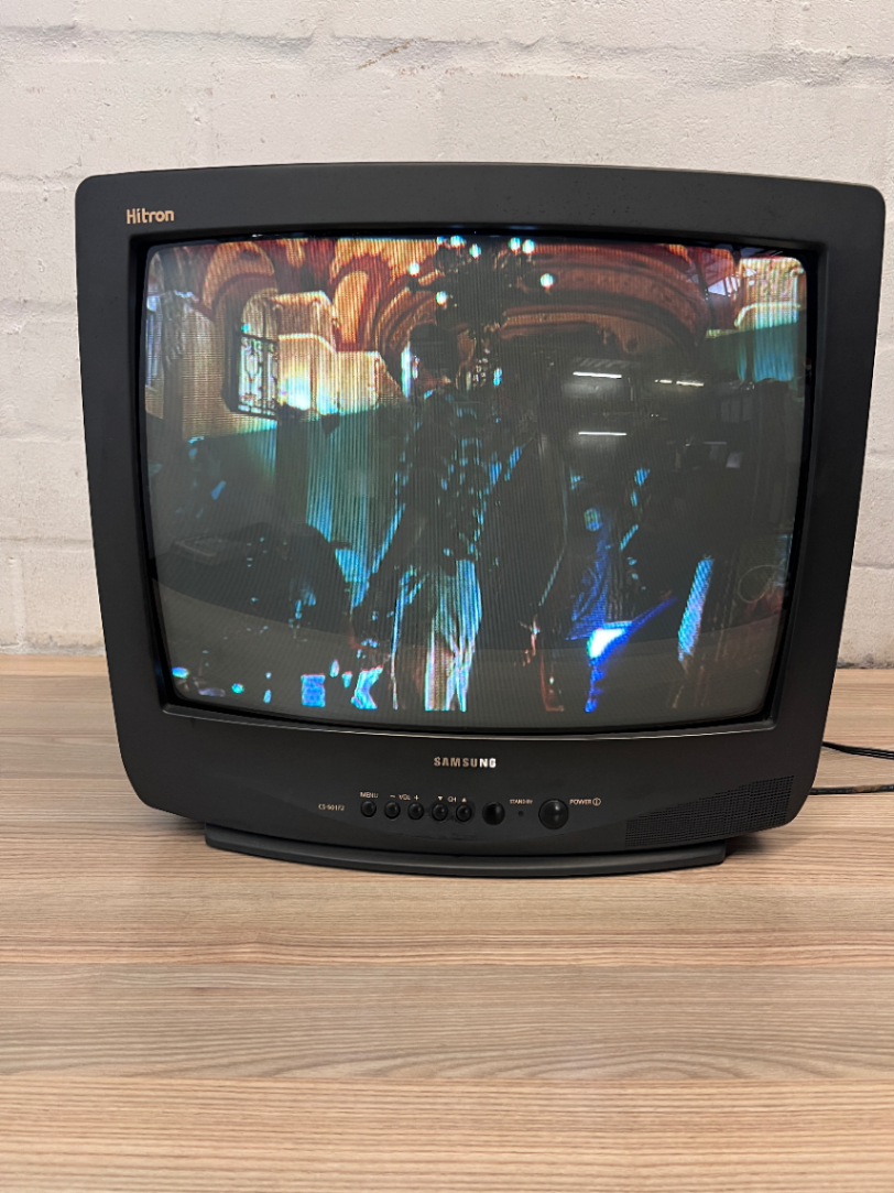 Classic Samsung Hitron Matte Black CRT TV with Remote - 2ndhandwarehouse.com