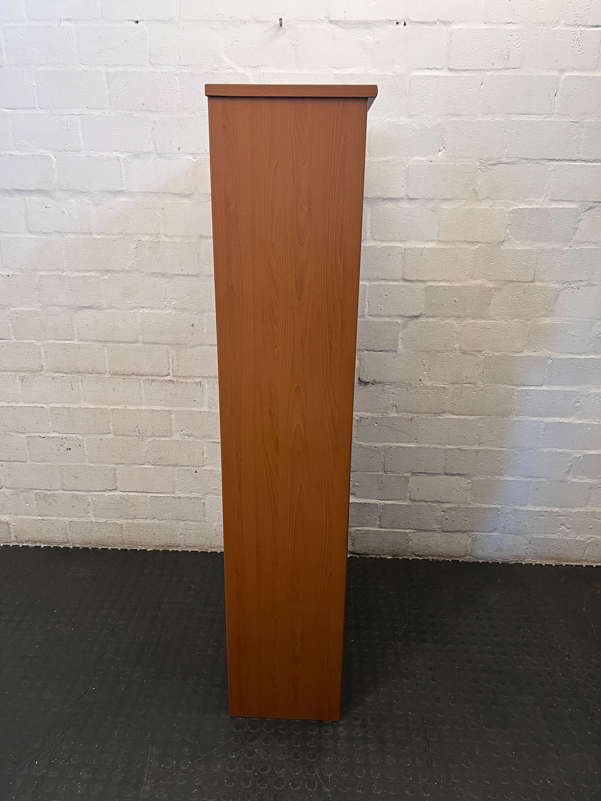 Classic Wooden Bookcase with 4 Shelves - 2ndhandwarehouse.com