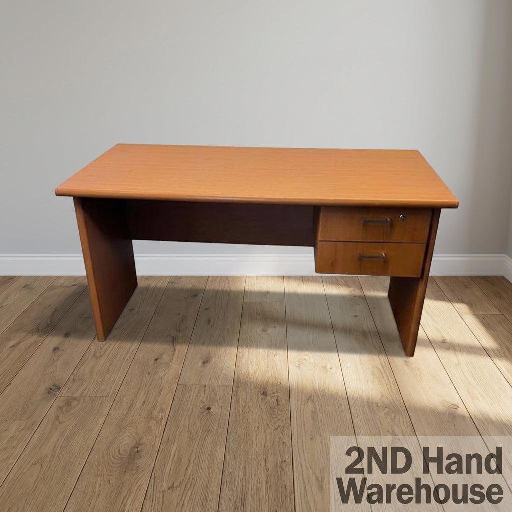 Classic Wooden Desk with Drawers - Compact & Functional - 2ndhandwarehouse.com