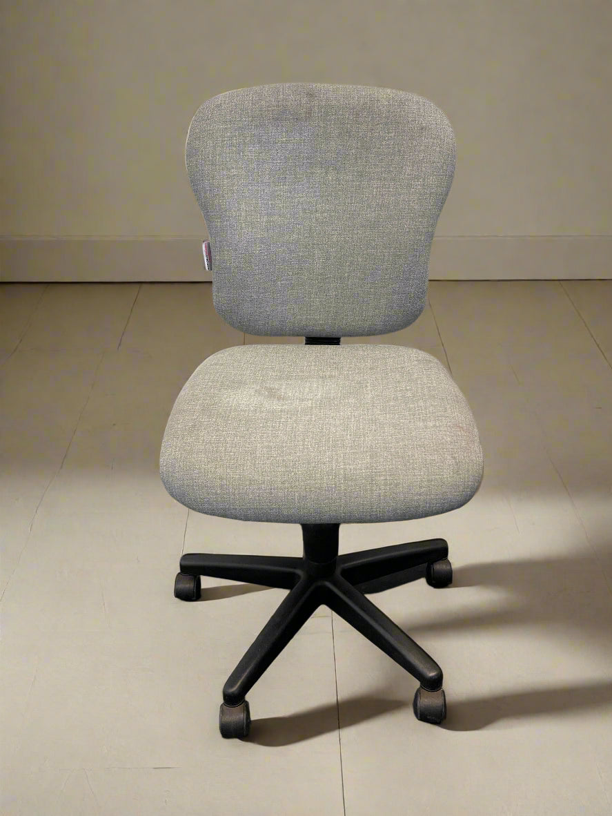 Comfortable Adjustable Grey Fabric Office Chair with Minor Wear