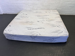 Comfortable Bamboo King Mattress – Good Condition, Minor Signs of Use - 2ndhandwarehouse.com