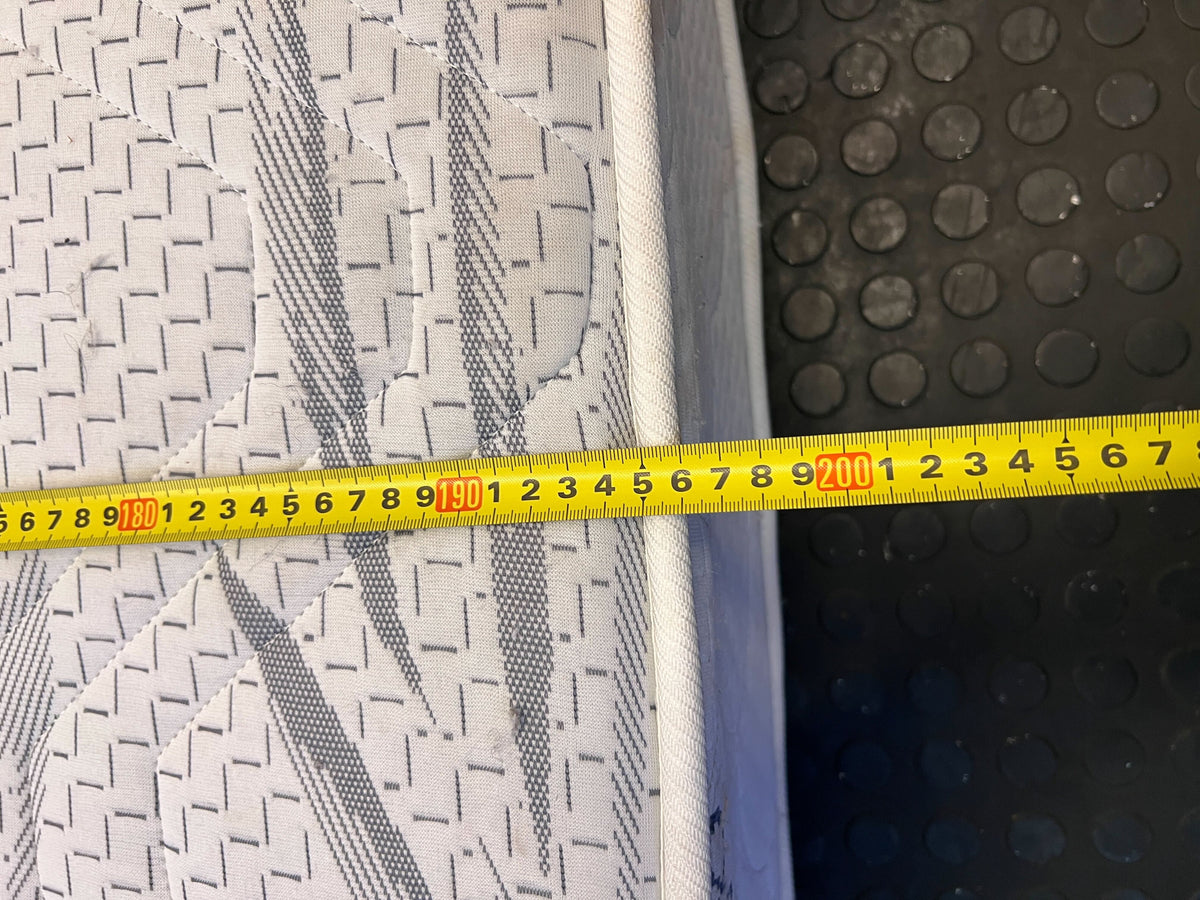 Comfortable Bamboo King Mattress – Good Condition, Minor Signs of Use - 2ndhandwarehouse.com