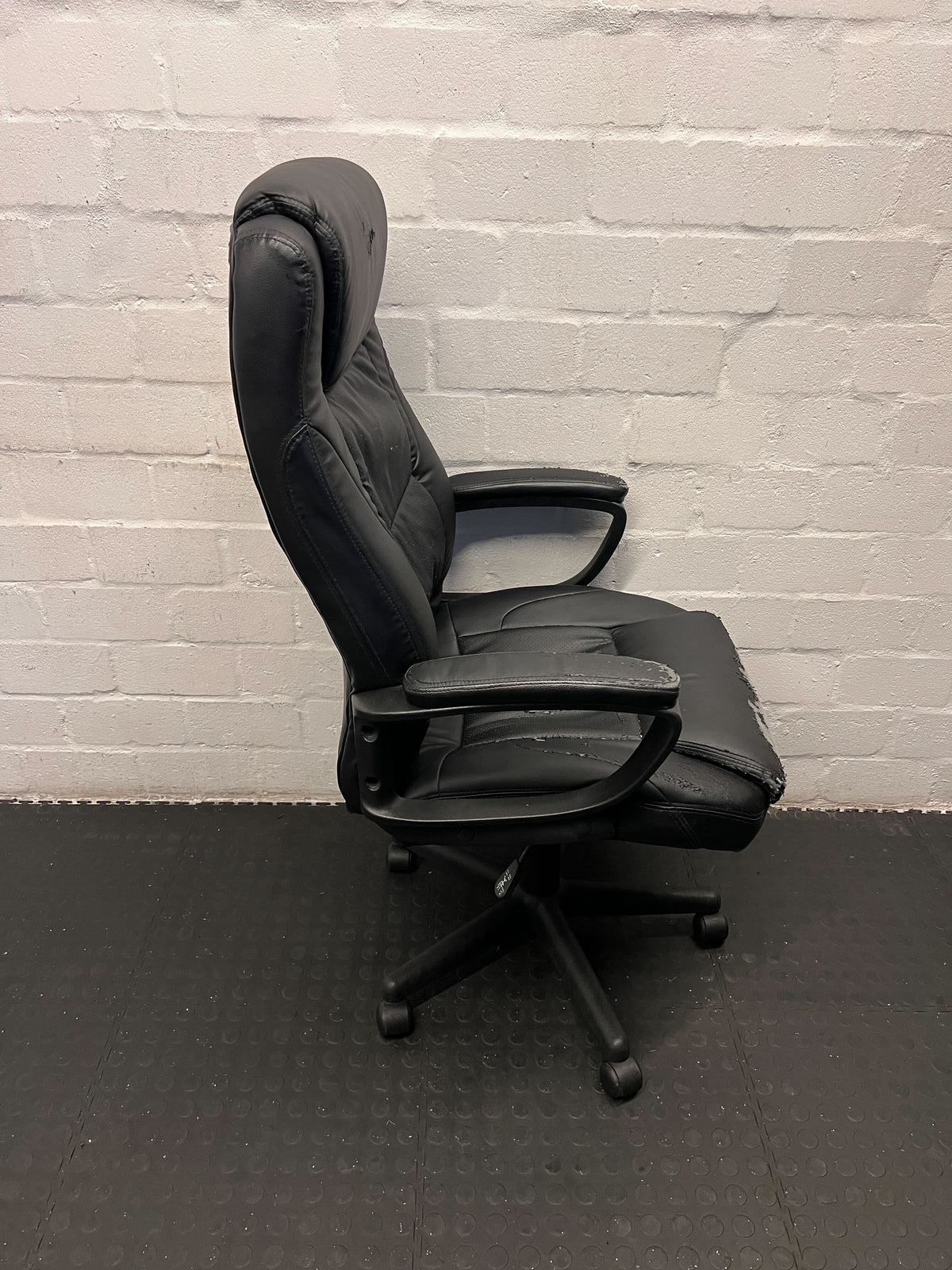 Comfortable Black Executive Office Chair with Minor Wear
