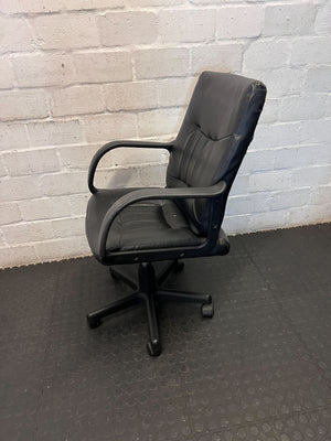 Comfortable Black Faux Leather Office Chair - 2ndhandwarehouse.com