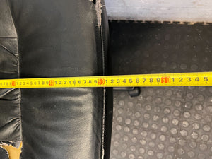 Comfortable Black Swivel Office Chair (Used) - Some damages - 2ndhandwarehouse.com