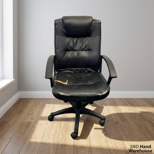 Comfortable Black Swivel Office Chair (Used) - Some damages - 2ndhandwarehouse.com