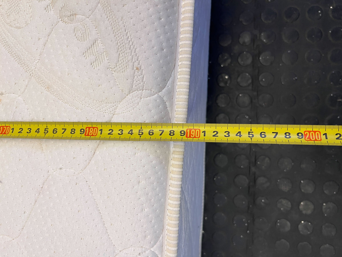 Comfortable Cool Gel MemoryKing  Mattress 190 by 203