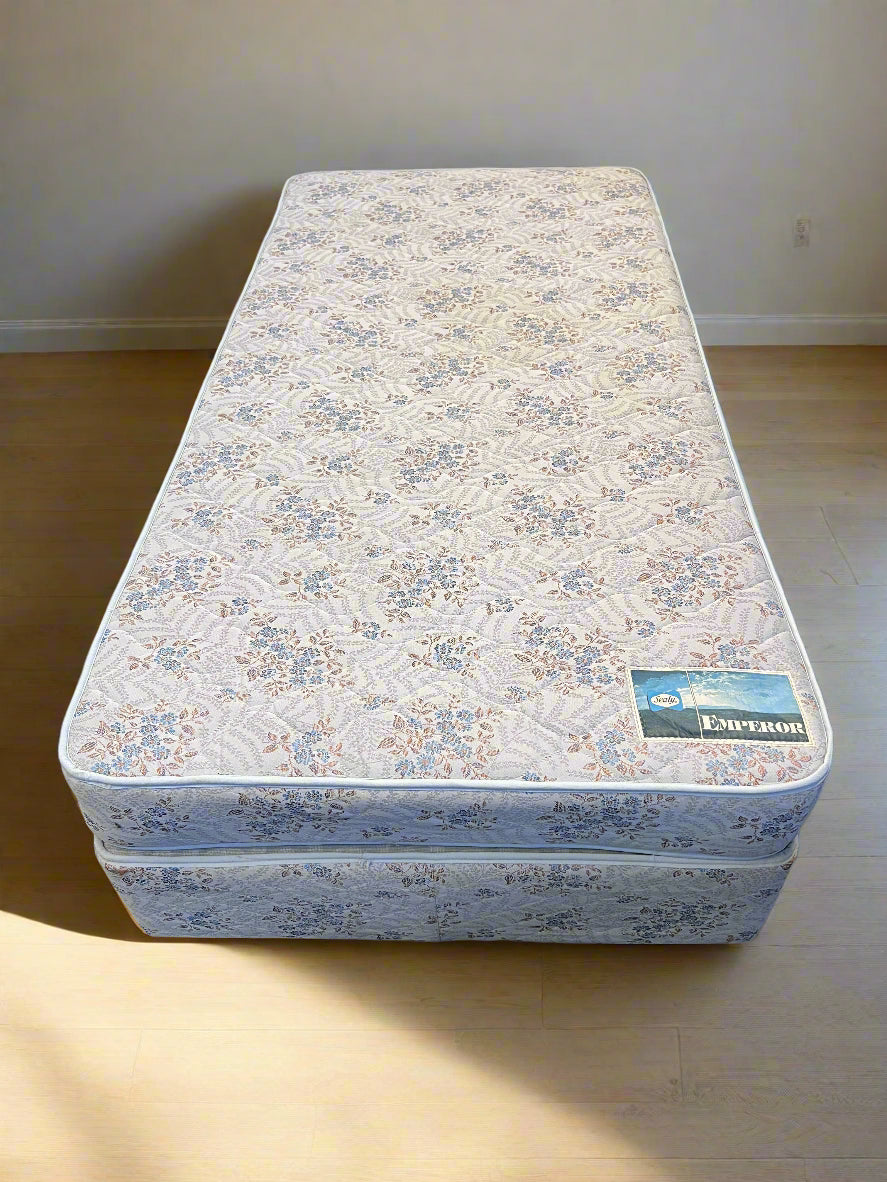 Comfortable Floral-Patterned Twin Single Mattress And Base - Good Condition