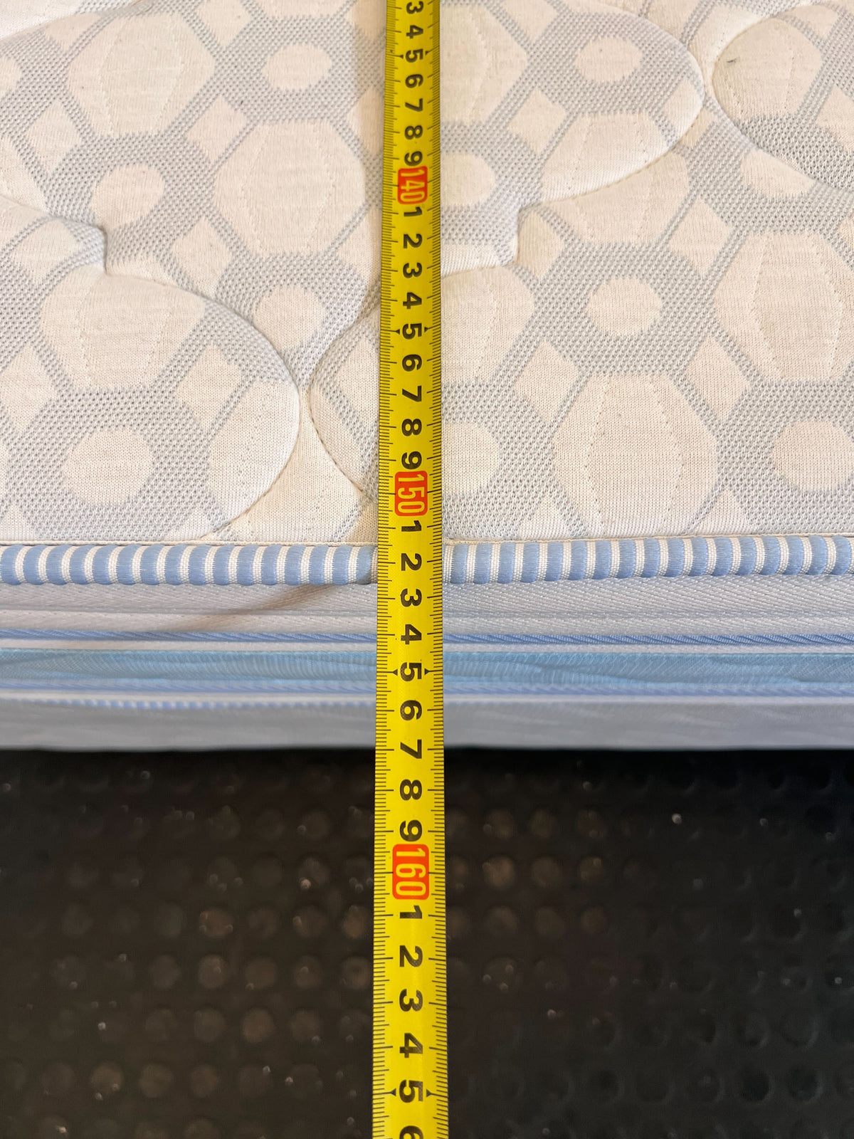 Comfortable Queen Mattress & Base Set - Good Condition