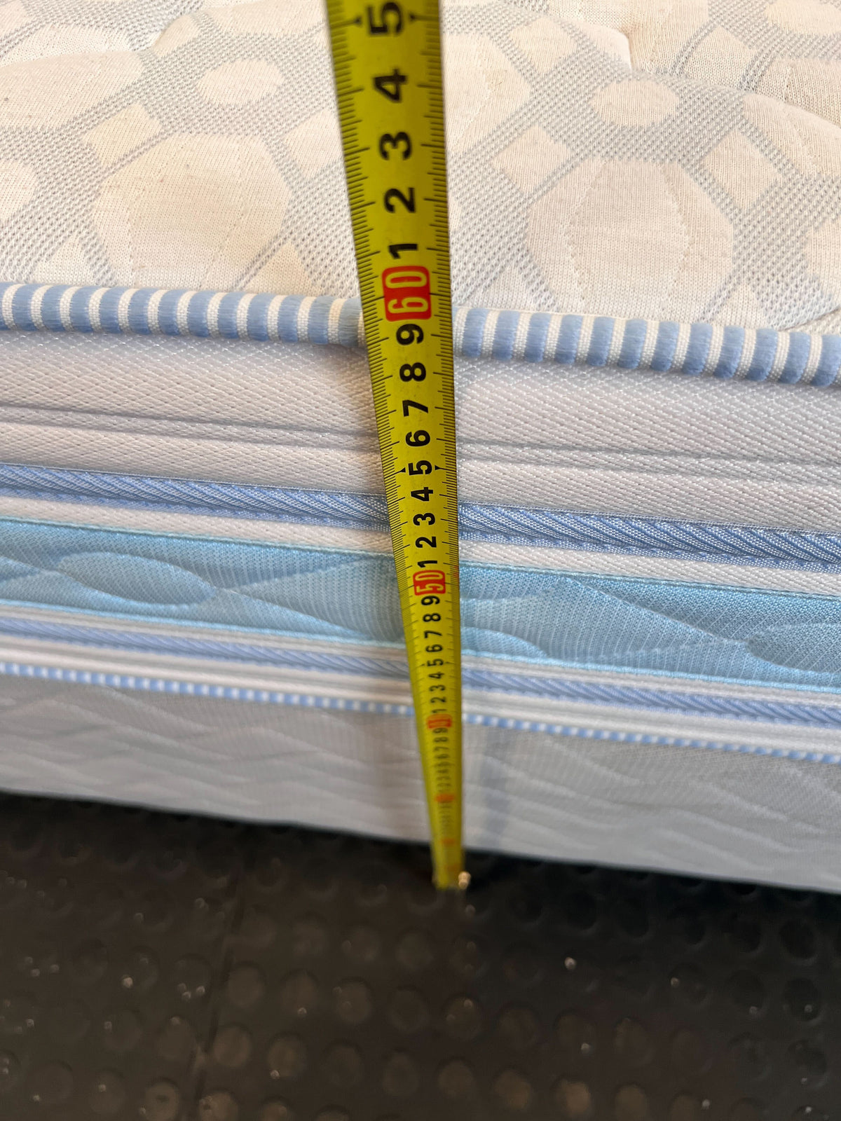 Comfortable Queen Mattress & Base Set - Good Condition