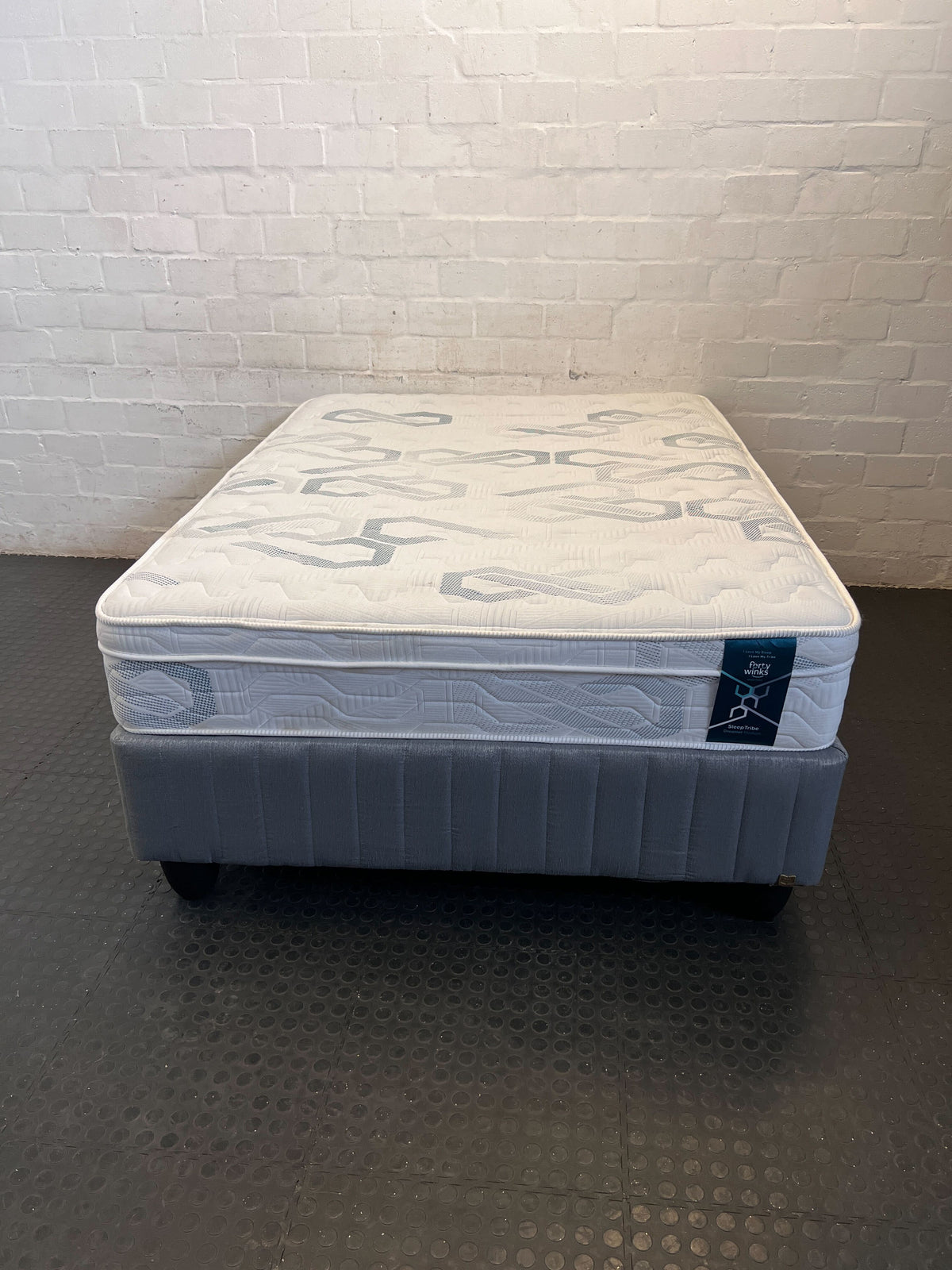 Comfortable Queen Mattress & Upholstered Base Set