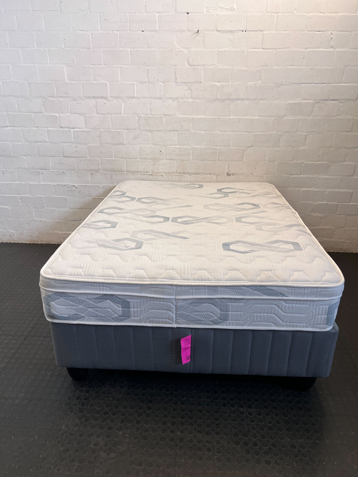 Comfortable Queen Mattress & Upholstered Base Set