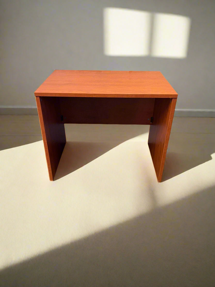 Compact Cherry Wood Desk – Classic Design, Minor Wear