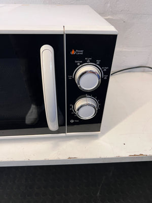 Compact & Convenient Defy Microwave Oven