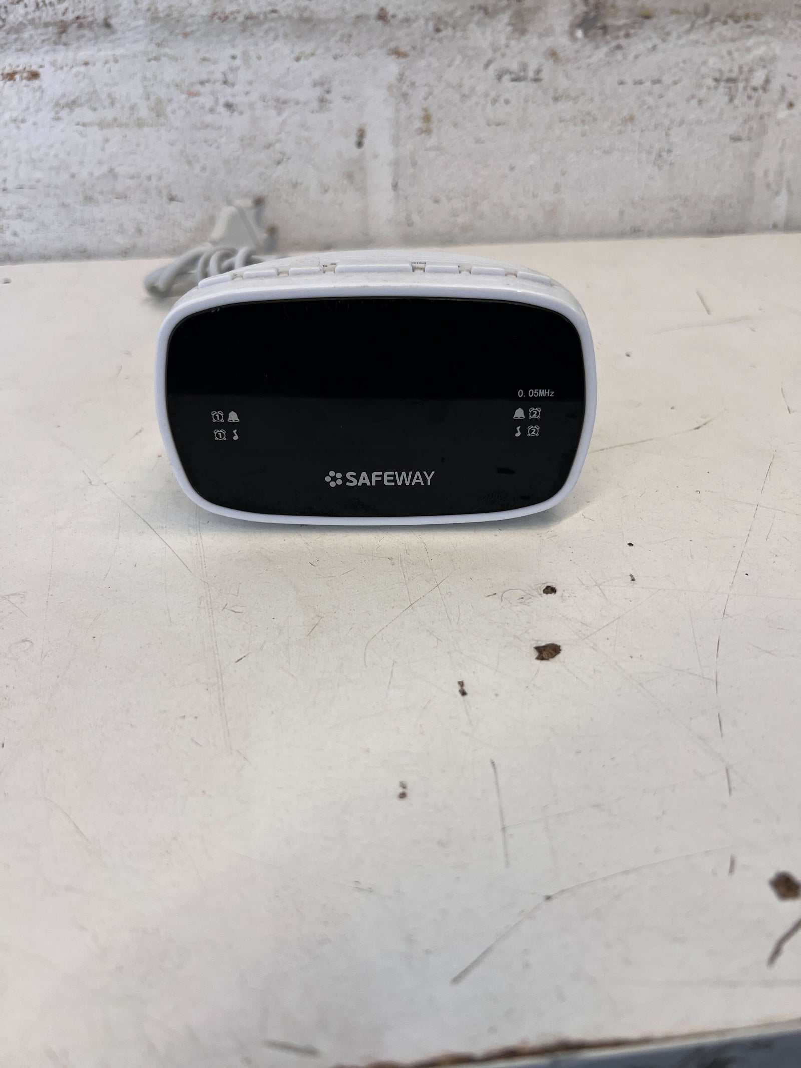 Compact Safeway Digital Alarm Clock with Minor Scratches