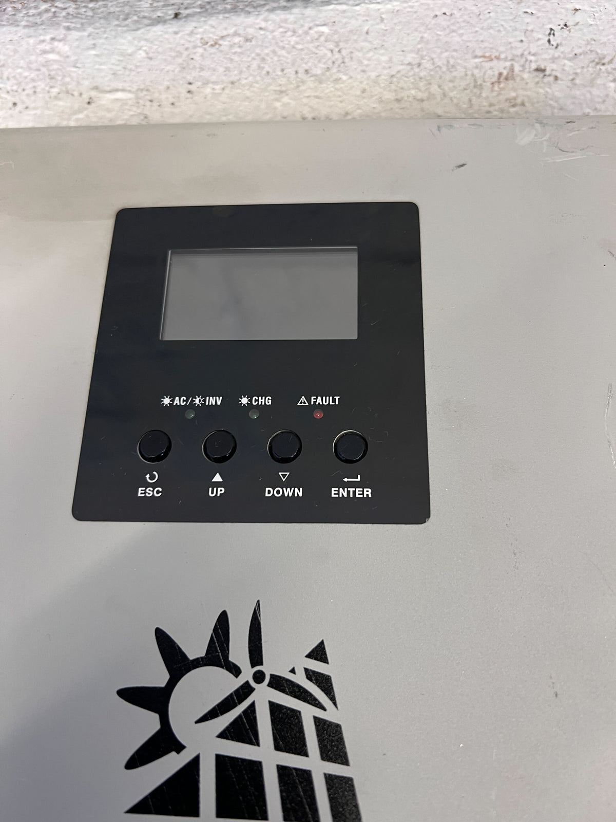 Compact Silver Solar Inverter with LCD Display – Like New! - 2ndhandwarehouse.com