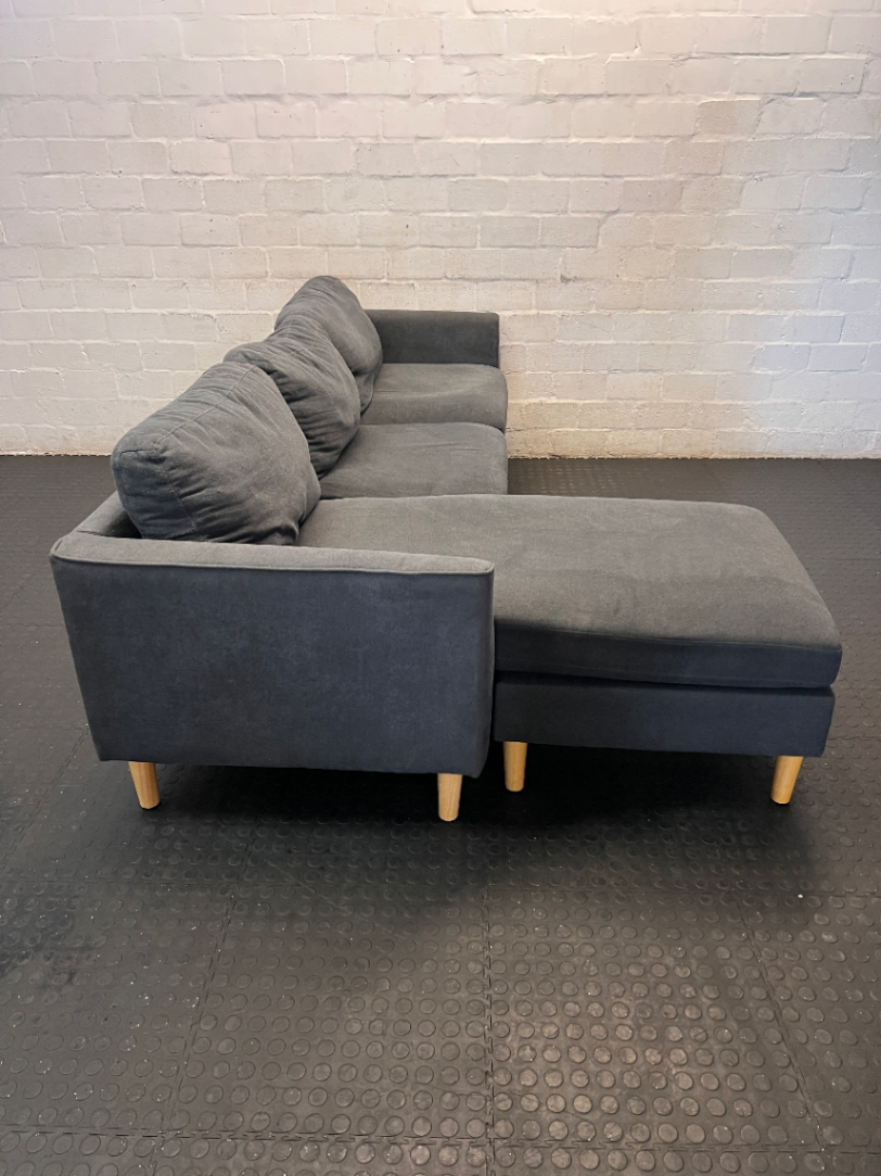 Contemporary Grey Joey Fabric L-Shape Couch - 2ndhandwarehouse.com