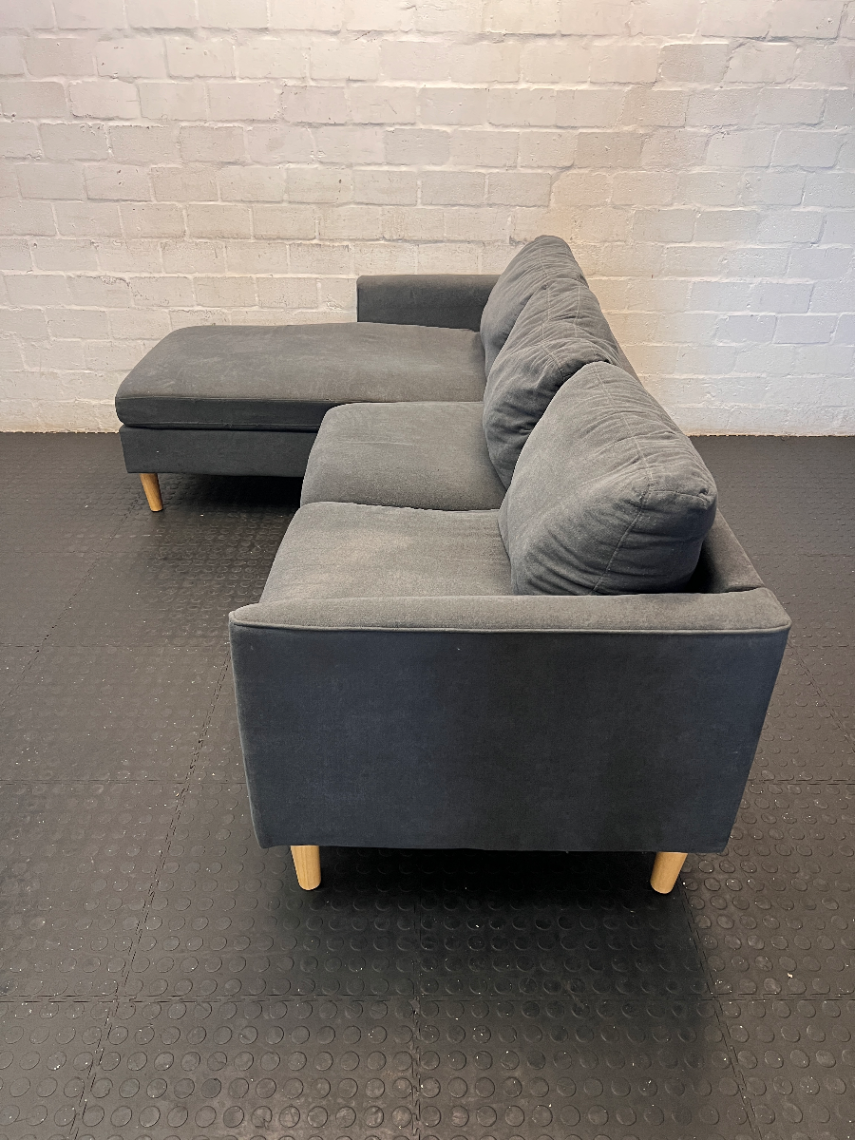 Contemporary Grey Joey Fabric L-Shape Couch - 2ndhandwarehouse.com