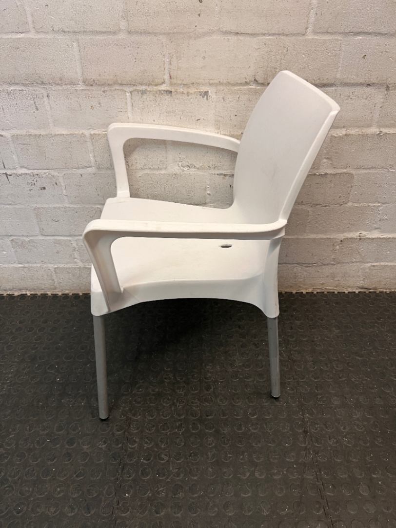 White Moulded Outdoor Chair with Metal Legs