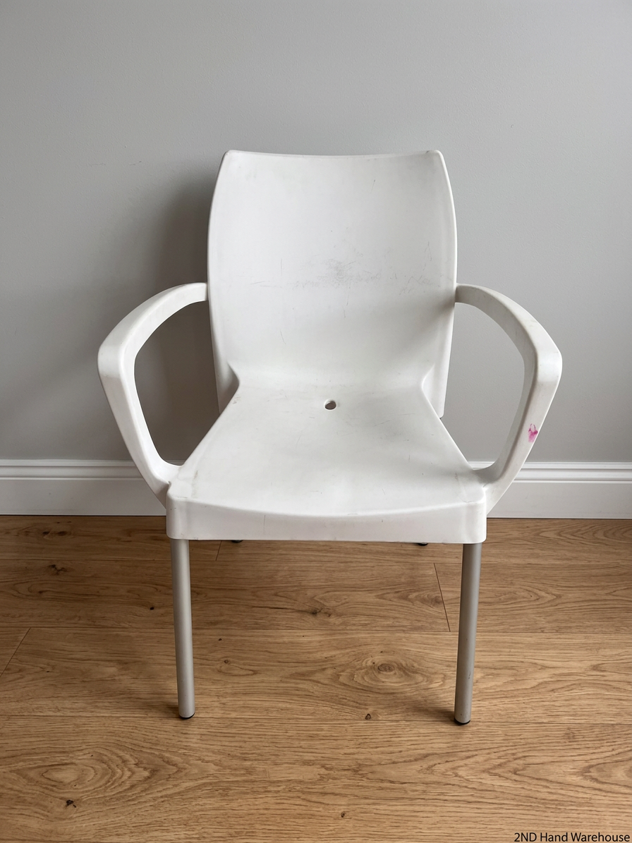 White Moulded Outdoor Chair with Metal Legs
