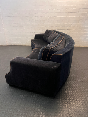 Curved Black Velvet 4-Seater Couch - Age-Related Wear - 2ndhandwarehouse.com