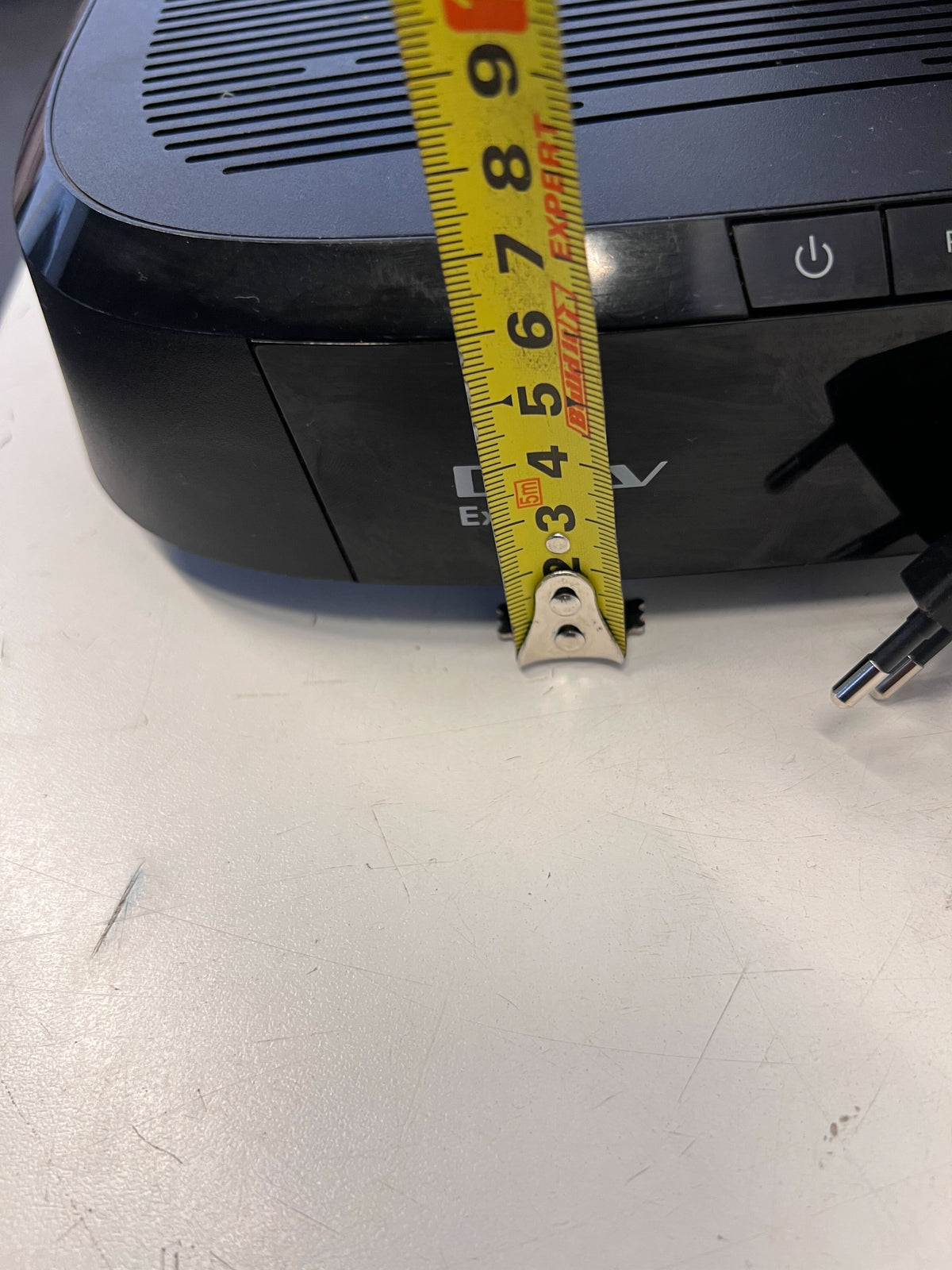 DSTV Explora HD Decoder with Remote - Slight Surface Scratches