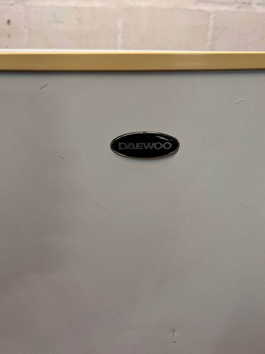 Daewoo White Bar Fridge - Needs Review / For Repair - 2ndhandwarehouse.com